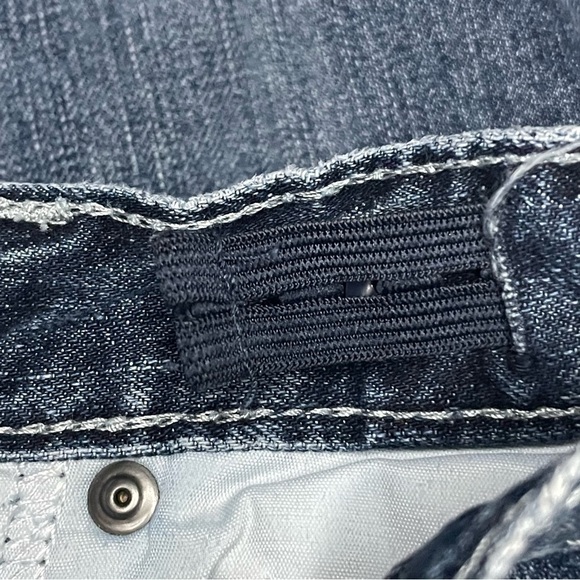 ✅HOST Pick✅ Wrangler 20X Jeans, 11R - Picture 8 of 9